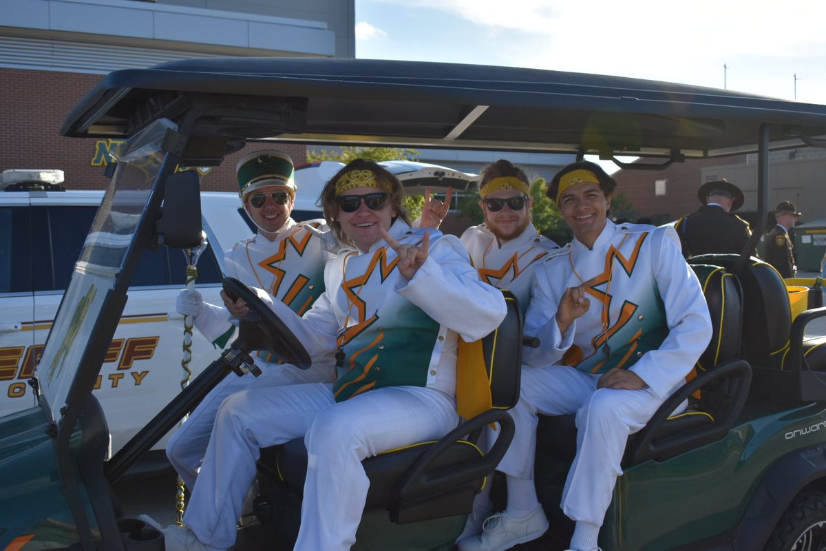 On our way to grab that W #scheelsgameday