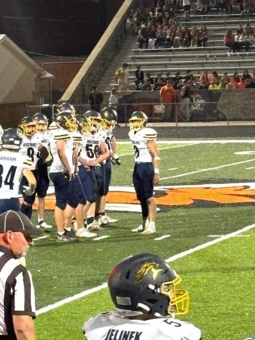 RC_Mustangs's tweet photo. Mustang football closed out their season with a win last night at Falls City 26-21. Congratulations to these senior boys: Kaden Parde, Kyle Peterson, Jacob Schultz, Logan Jelinek, Carson Tice (and Philip Karpov and Jude Burton, not pictured). https://t.co/DYQaySh4d3