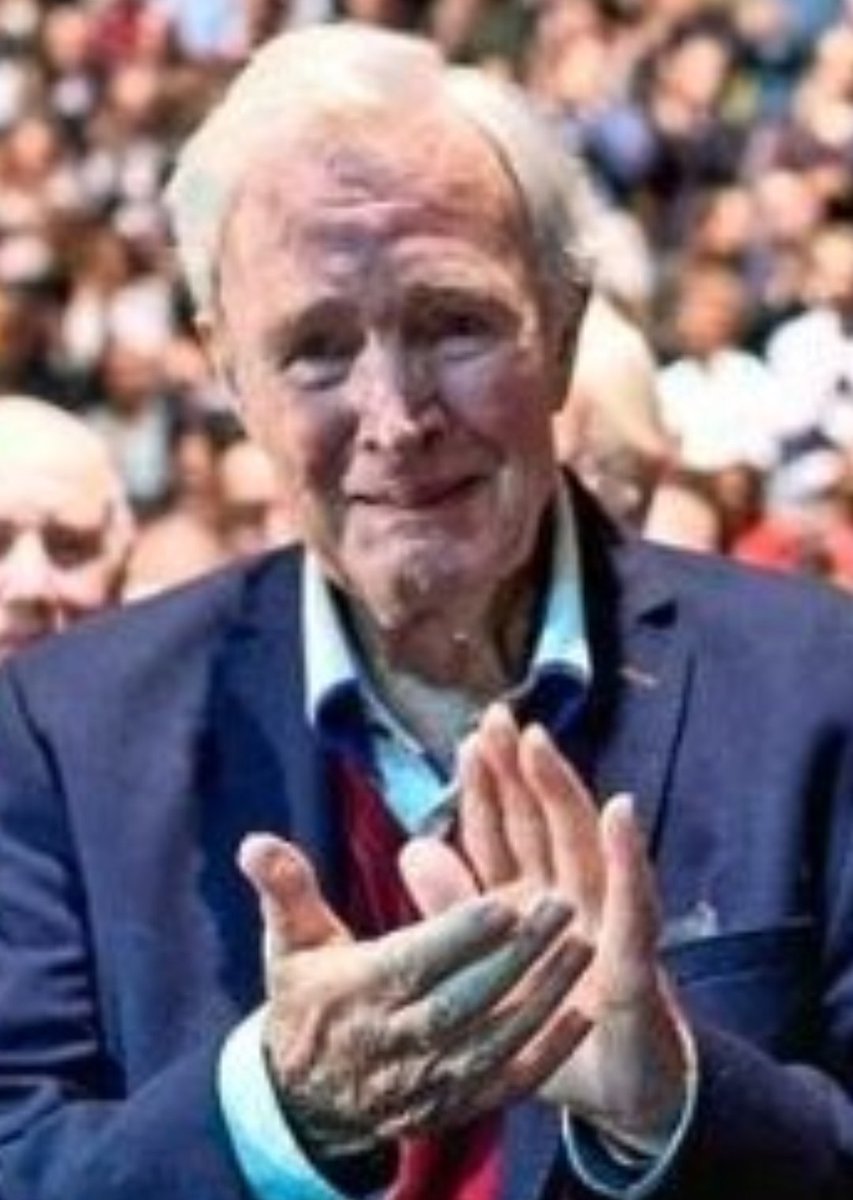 fuckroeper's tweet photo. Foto van de dag #FVDD.
Onderschrift? Ik begin.
Nog maar 3 zetels over, dat stemt Jan niet vrolijk. https://t.co/zxVqIRZ56Y