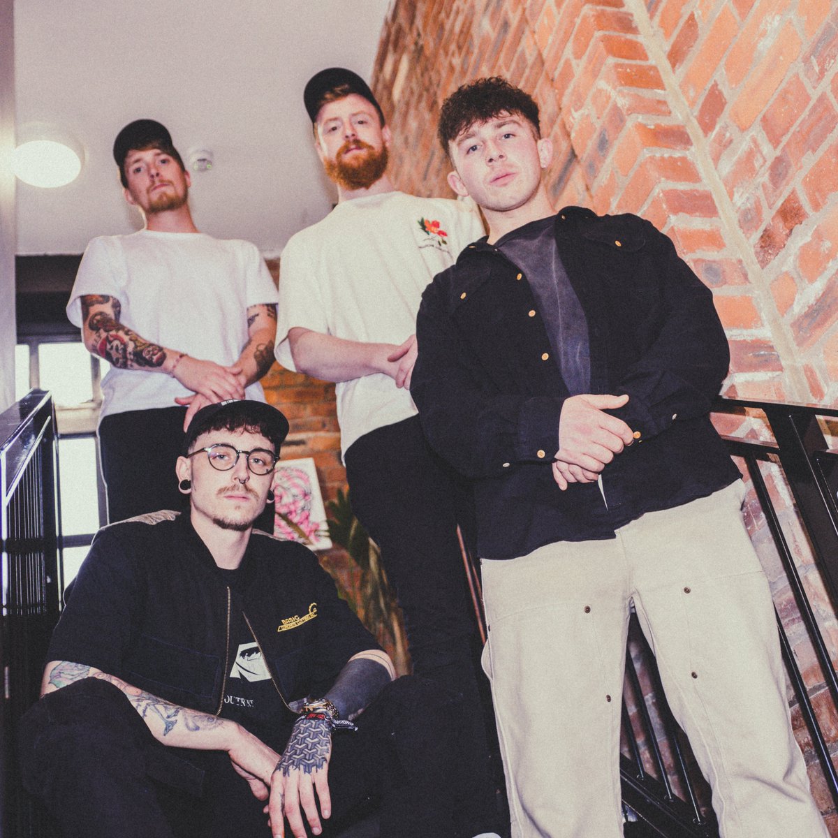.<a href="/headcageuk/">headcage</a> have released a video for their new single 'under my skin' bringthenoiseuk.com/202310/news/vi…