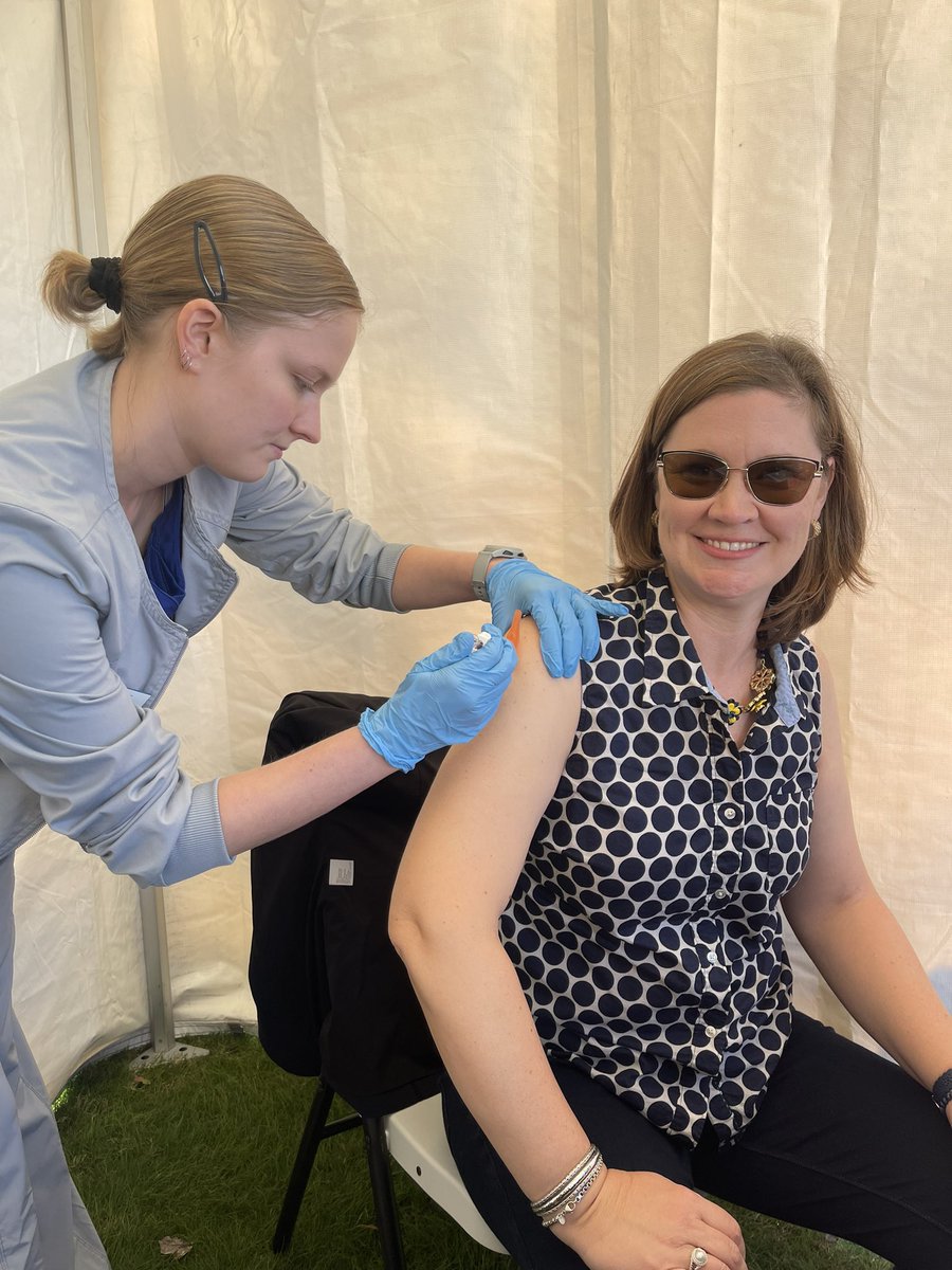BethFischer1's tweet photo. #UNCGAlumni #UNCGHome #aweekattheG  getting my flu shot from our fabulous School of Nursing students! #UNCGNursing https://t.co/5uLn4yajzk