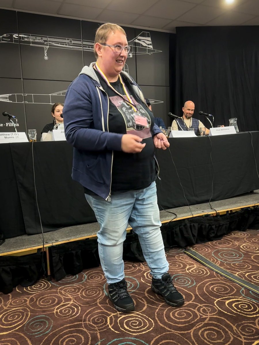 Mitriel Faywood tweet media