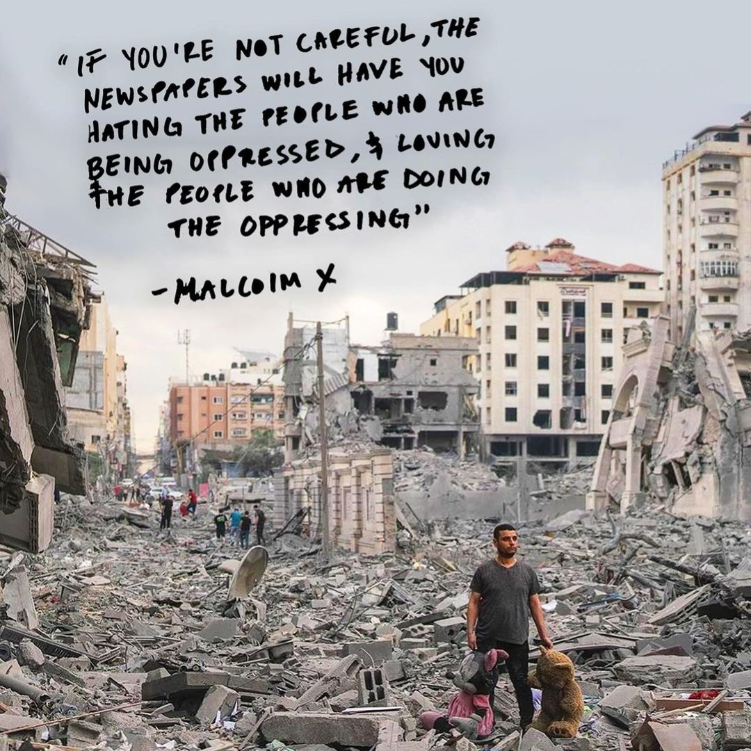 #ısraelTerrorists has created a new horror story.

Phosphorus bombs are being dropped on the civilian population of Gaza.

This is a #WarCrimes , but the international community, human rights organizations are silent.

#IsraelTerorrist ##PalestineSolidarityMarch #alaq
