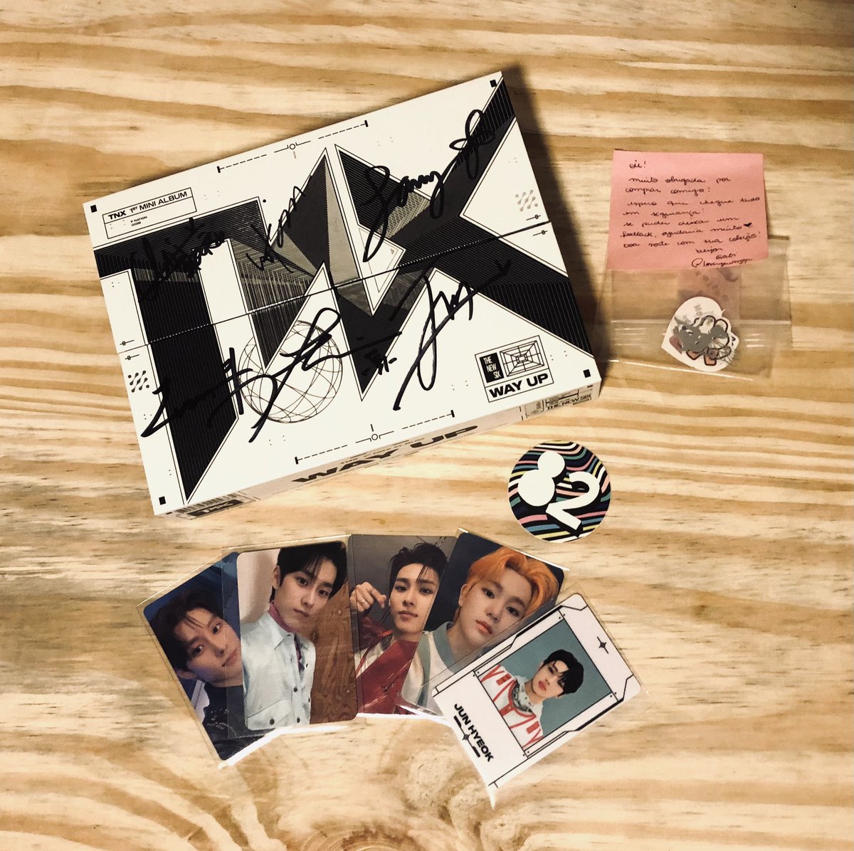 thisvworld's tweet image. Feedback SUPER positivo para a @loveryawnzzn ✨ ela foi super atenciosa e paciente durante todo o processo. E ainda mandou os cards de presente 🥹 muito obrigada (de verdade) por me ajudar a realizar este sonho! ❤️❤️❤️