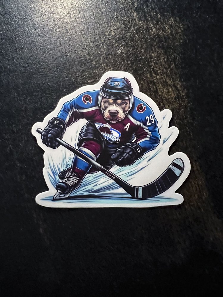 avsfam's tweet image. Guess who&apos;s back, back again... 

avsfam.com/shirts/natedog…

#GoAvsGo #AVSFAM #HashtagsAreFun