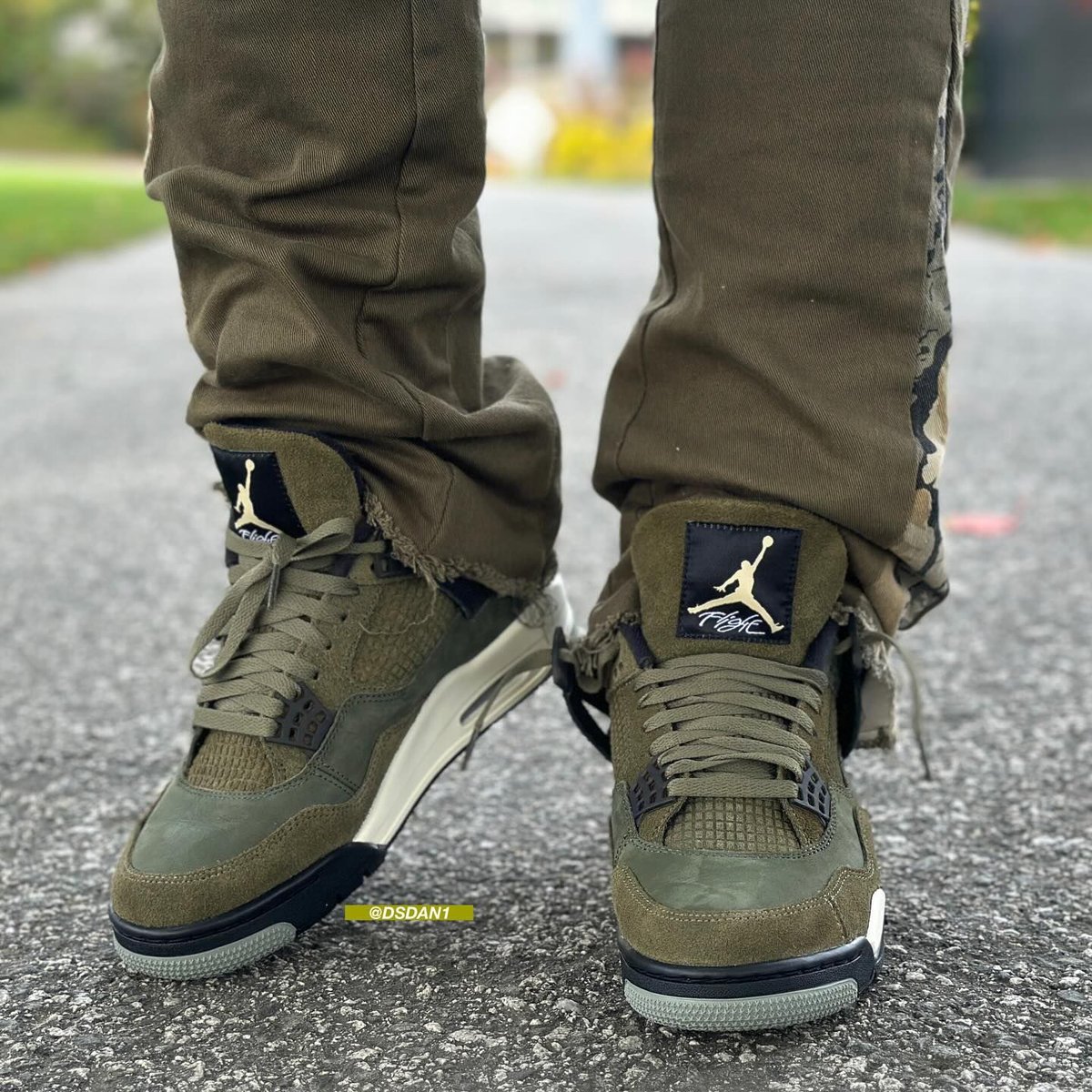 TheSiteSupply's tweet image. November 18th: Air Jordan 4 Craft Medium Olive 🫒 site.supply/45pIqu3 

📸 @DSDAN1