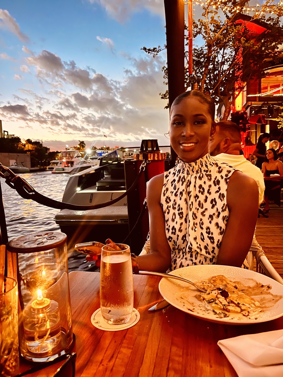 FloFactoryMgmt's tweet photo. The Queen 👑🥰 8 year anniversary 💪🏾 https://t.co/NnDeSdY1UM