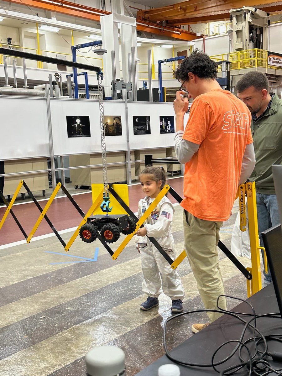 The #ISAM #autonomy team representing at today’s #NASALangleyOH 
More at openhouse.larc.nasa.gov 🚀