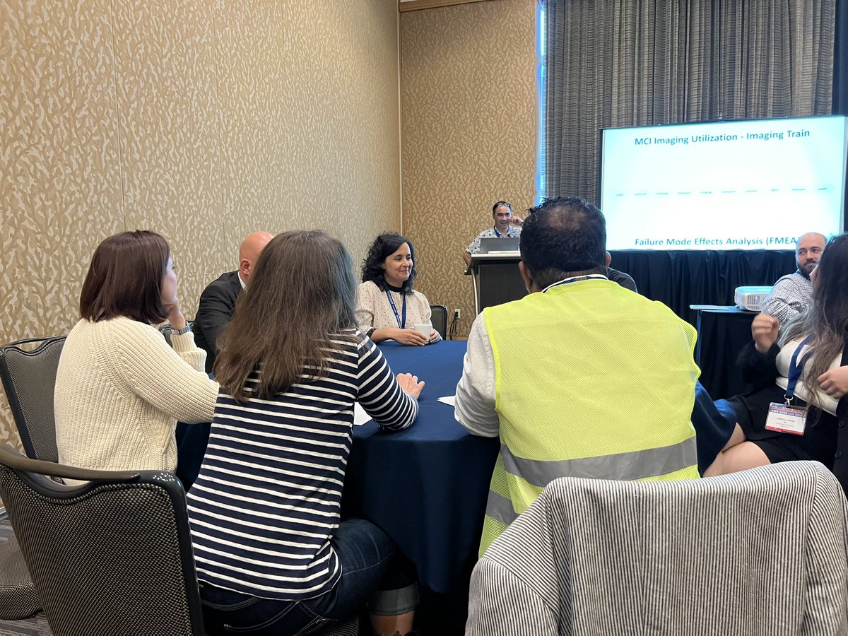 EmergRad's tweet photo. @UTSW_Radiology Emergency Radiology fellows active attendance at #ASER23! Great team and exciting future👍

@ElonaMalja @Dr_Sadeem @Brewington_UTSW @ERadSociety 
#ERad #Radres #Radfellow #MedEd https://t.co/EfKRZAbCjZ