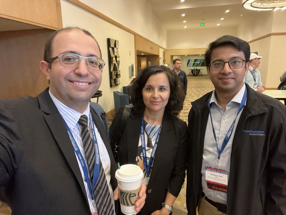 EmergRad's tweet photo. @UTSW_Radiology Emergency Radiology fellows active attendance at #ASER23! Great team and exciting future👍

@ElonaMalja @Dr_Sadeem @Brewington_UTSW @ERadSociety 
#ERad #Radres #Radfellow #MedEd https://t.co/EfKRZAbCjZ