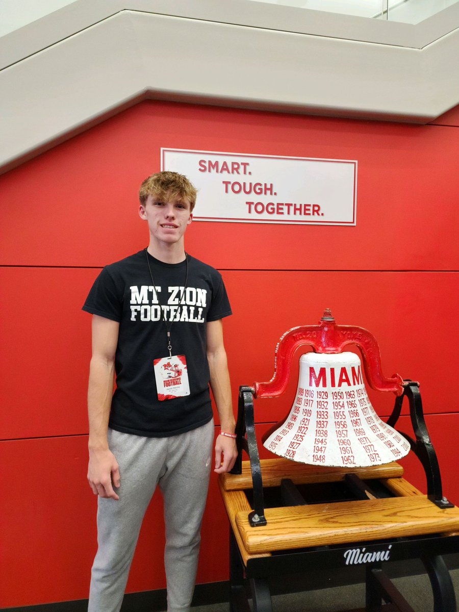 Thank you <a href="/CoadyKeller1/">Coady Keller</a> and @RedHawksRecruit for the game day visit! @JSimmons_Miami <a href="/patricketherton/">Patrick Etherton</a> <a href="/mtz_football/">MTZ BRAVES FOOTBALL</a> <a href="/PrepRedzoneIL/">Prep Redzone Illinois</a> <a href="/CoachBigPete/">Peter "Coach Big Pete" Leinweber</a> <a href="/EDGYTIM/">Timothy “EDGYTIM” OHalloran</a>