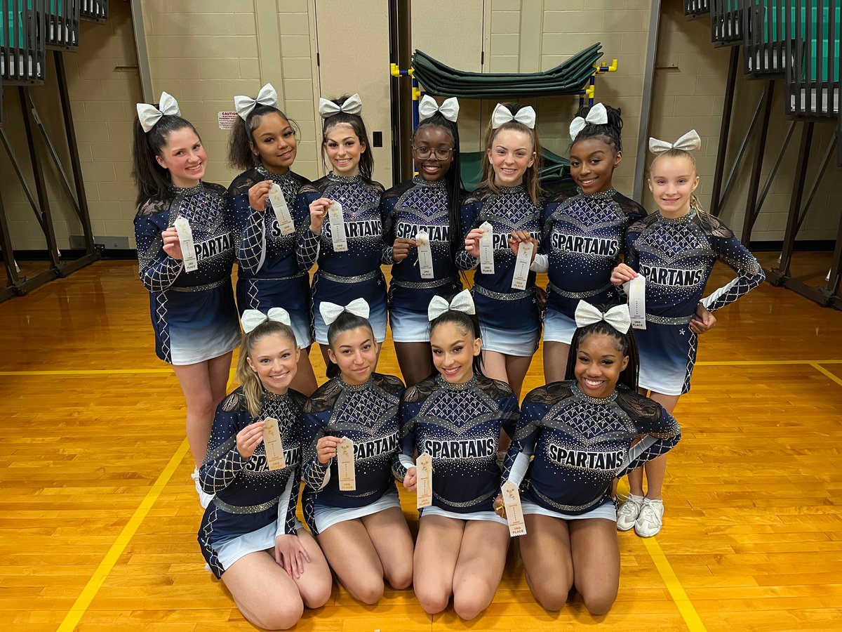 GatesChiliCheer's tweet photo. Congratulations to our Varsity team for placing 3rd in Division A at Braves Battle ๐๐ค Next upโฆ HFL Cougar Classic Tuesday and Sectionals Saturday! #GCPride #GCVC @GCSDSpartans https://t.co/QUtOUv2R7f