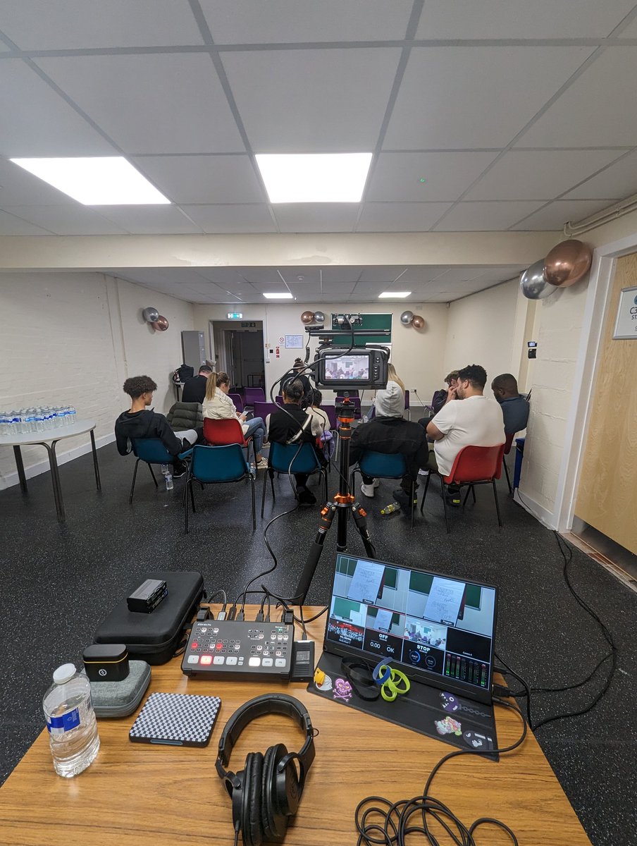 TroyGmedia's tweet photo. Another live edit in the bag for a client 👌🏾

Instant delivery, home without any post production hassle and now enjoying a cottage pie 😁

#greatsuccess 💪🏾
#liveedit #atemminipro #blackmagic https://t.co/KZf5gOVkoJ