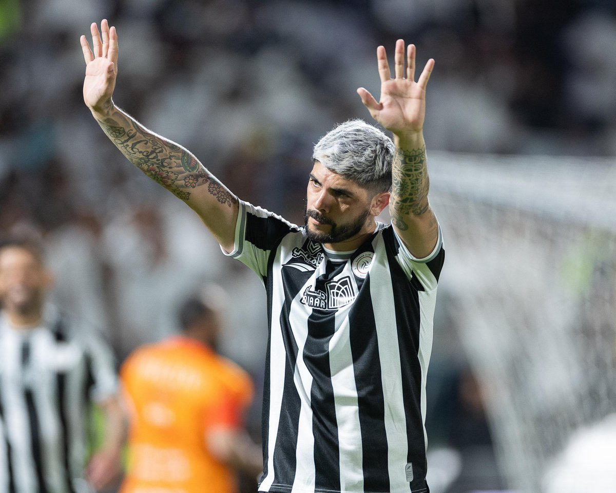 offsideksa's tweet photo. كل شيء كان كما يجب👌
فخامة الملعب 🏟️
الحضور الجماهيري 🔥
أداء ونتيجة 🔥
تجانس منظومة إدارية 🫡

مبروك الفوز لشريكنا نادي #الشباب وعشاقه 🤍🖤 وحظاً أوفر لمحبي نادي #الطائي🩶🤍

● سحب على عدد 3 تيشيرتات شبابية من المتابعة✅ والردود💬 والرتويت 🔄

@AlShababSaudiFC
#الشباب_الطائي https://t.co/eCZ88o7Hlq
