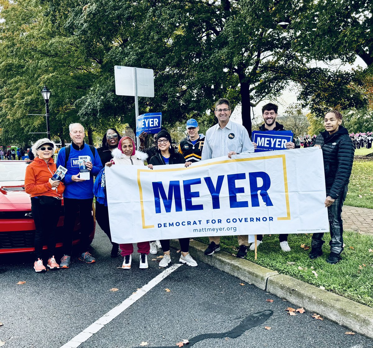 Super fun morning at the @DelStateUniv #HomecomingParade supporting @MattMeyerDE! #AwesomeGroup to spend the morning w/& can’t wait to share the videos & pics of the amazing morning & #INCREDIBLE talent showcased today!💜 Visit👉🏼mattmeyer.org & youtu.be/MaiqwBFfYuc