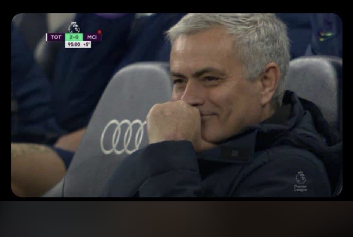ThaliMay's tweet photo. It was a fire gameeeeeeeeee #RSAvsENG
Well done bokkeeeeeeeeee https://t.co/bDbI02XKts