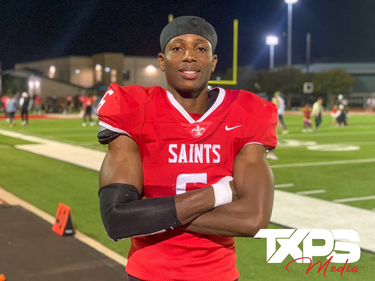 TXPSMedia's tweet photo. ‘24 DE Abuchi Godwin is a freak. 

Standing at 6’6, Godwin is dominating in his first year playing football. 

With physicality well beyond expectations, paired with a collegiate frame, Abuchi is a DI talent. 

Colleges need to get at the kid. 

@godwinav23 https://t.co/9FsSX3vH1v