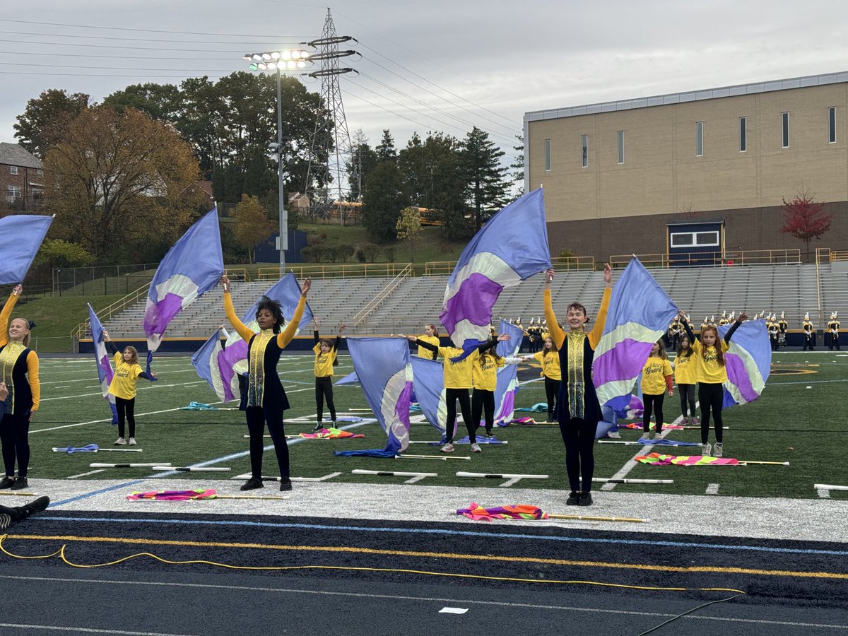 A great wait to start off the Band Competition with the Little Devils Guard. @mtlband ⁦@MTLSD⁩