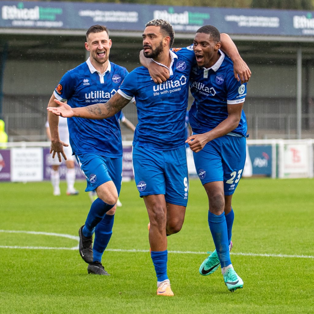 THREE GOALS. THREE POINTS. 🤩

Enjoy your Saturday night, #Spitfires! 🤝