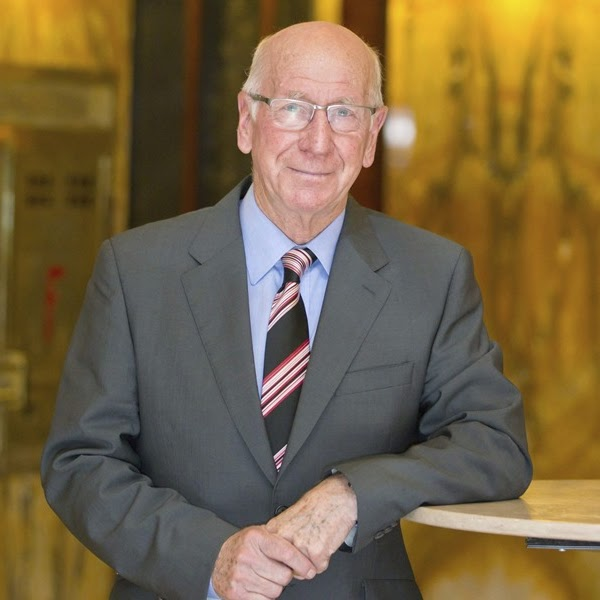 lahora_digital's tweet photo. Muere a los 86 años Bobby Charlton, leyenda del fútbol inglés https://t.co/S3t7WmKwur https://t.co/49ltZgenwi