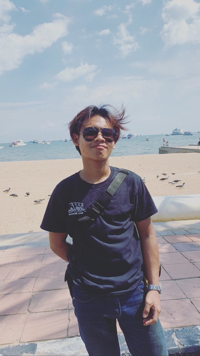 h_hasbee's tweet photo. 🫣🤭ผมนอนไม่หลับ😝 https://t.co/RWUSXYK47g
