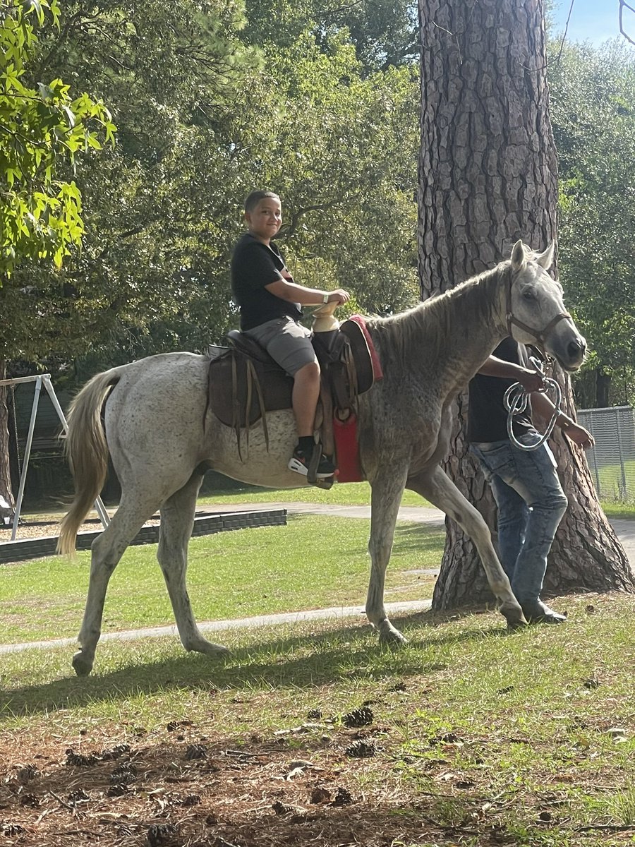 Enjoying the Fall Festival <a href="/HumbleISD_OE/">Oaks Elementary</a>