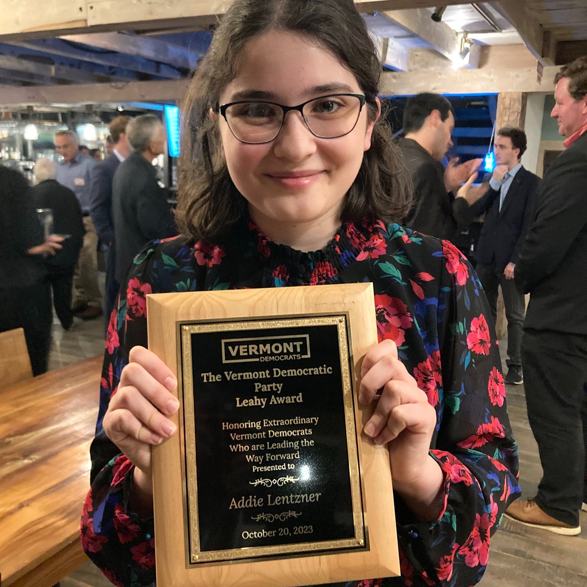 incrediblekulk's tweet photo. The @vtdems held a fall fundraiser in Waterbury &amp; honored VSARN founder, #vted reformer &amp; homeless advocate @Addie06174 ("amazing work ... a leader") with the Leahy Award w/Zach Scheffler &amp; Esther Charles. @SenSanders spoke. @VermontSOS https://t.co/mPy9oJt8vq
