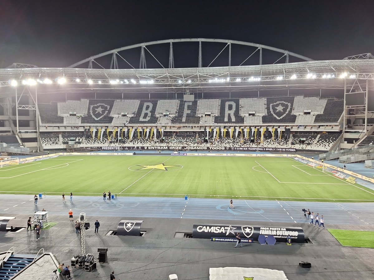 Nilton Santos pronto pra festa <a href="/Manchete_Rio/">Rádio Manchete Rio</a>