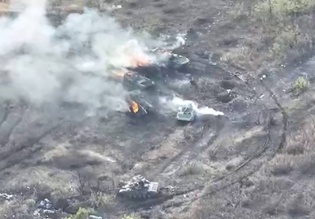 #Ucrania

#Avdiivka, vehículos rusos destruidos.