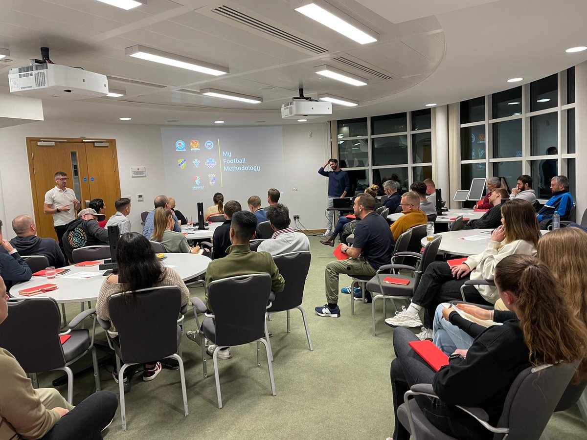 ChiUniWHPFC's tweet photo. Fantastic event this weekend at SGP with 50 coaches from the @FAWNL focusing on 'Analysis, Insight &amp; Data' 

Thank you to our guest speakers @1swparker &amp; Dr Matt Robins, thanks to the @EnglandLearning WHPC Coach Dev team and a huge thanks to the coaches in attendance👍⚽️ https://t.co/wrAOur6n1F