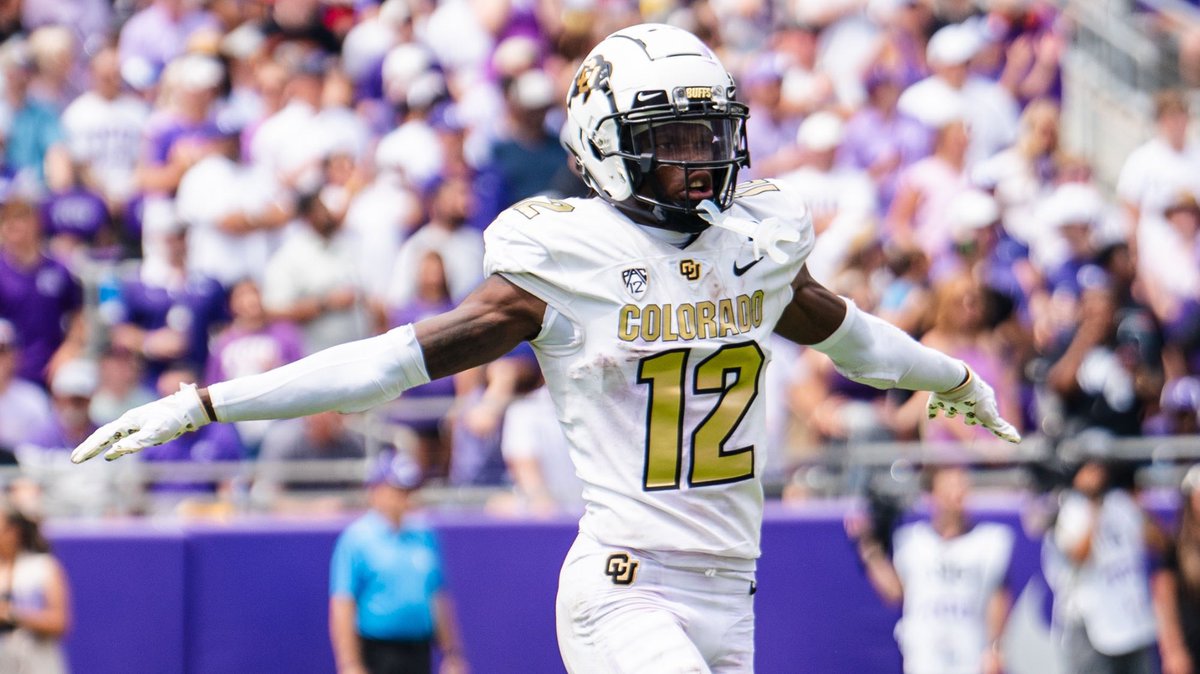 DJ Miller (@dejerrianmiller) on Twitter photo Thankful to get offered by The University of Colorado!! 🦬 #gobuffs <a href="/RitterPrep/">Cardinal Ritter College Prep Football</a> <a href="/BrennanSpain/">Coach Spain</a> @Rivals_Clint <a href="/AllenTrieu/">Allen Trieu</a> <a href="/DemetricDWarren/">Demetric D. Warren</a> Thankful to get offered by The University of Colorado!! 🦬 #gobuffs <a href="/RitterPrep/">Cardinal Ritter College Prep Football</a> <a href="/BrennanSpain/">Coach Spain</a> @Rivals_Clint <a href="/AllenTrieu/">Allen Trieu</a> <a href="/DemetricDWarren/">Demetric D. Warren</a>