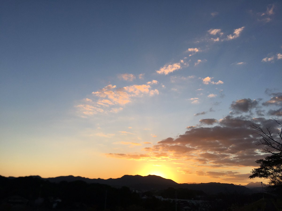 kigaku55's tweet photo. 日の出前の冷やっとした空気が気持ちいい❣️ https://t.co/j26Ifhpscm