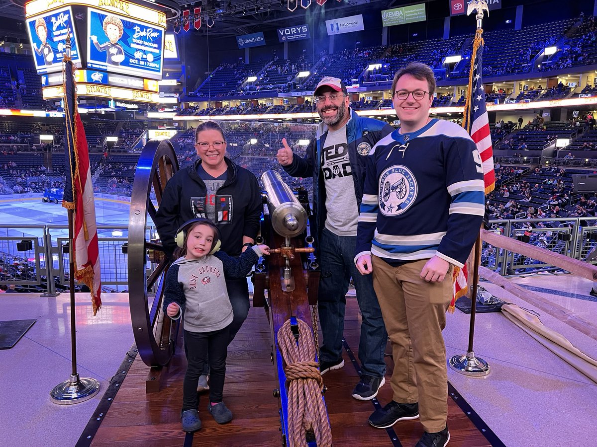 DarrenShulman's tweet photo. Star Wars night at the @BlueJacketsNHL! #CBJ https://t.co/ypy7fU65Um