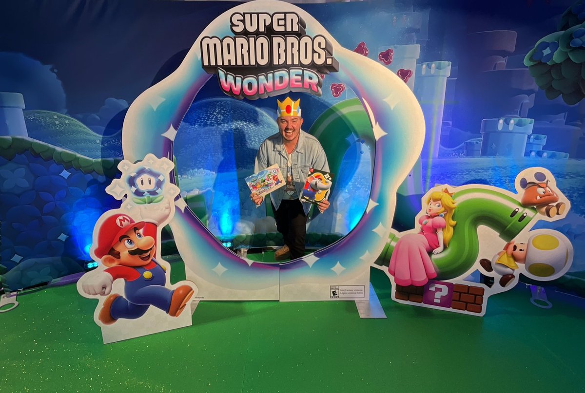 Celebrating #SuperMarioBrosWonder with <a href="/NintendoCanada/">Nintendo of Canada</a> ✨

Such an amazing media event and opportunity to play the game. 💯 would recommend you get your no copy today!