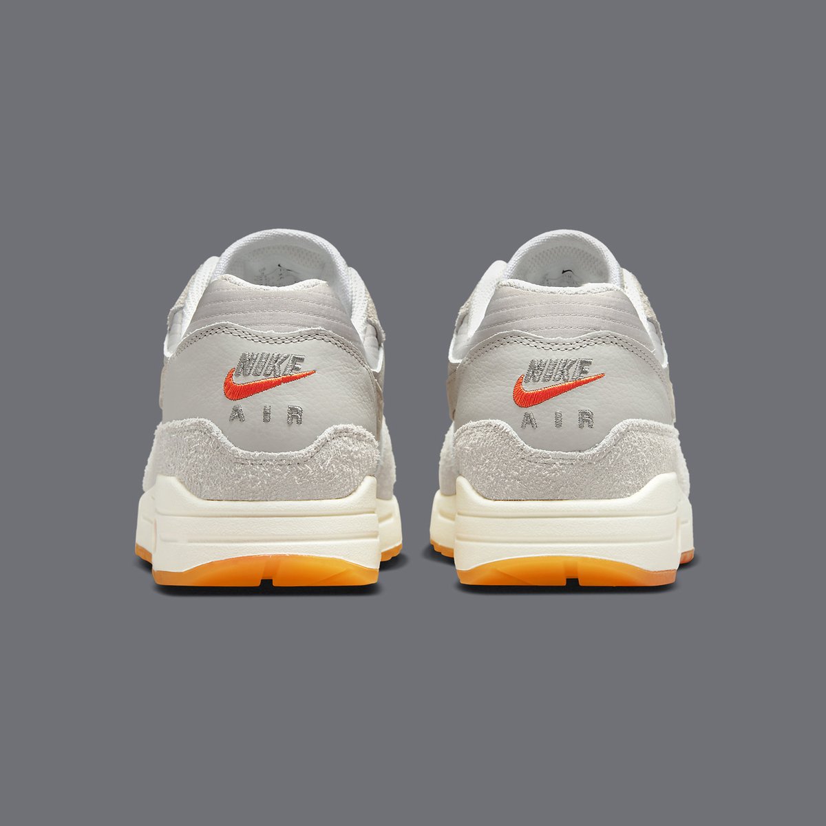 houseofheat's tweet photo. Nike Air Max 1 "Light Iron Ore" 🍊

SEE MORE: https://t.co/68sbRHOZr2 https://t.co/7Xf7MxILkq