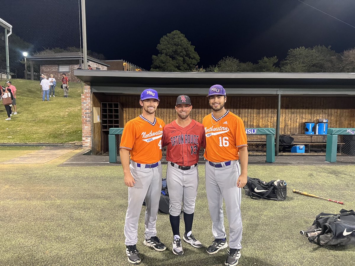 Good to see old faces at new places. Former Bears John Sharhdar and Cole Joyner played against their former team last night as Northwestern State University took on the BRCC Bears  

#nextlevelbears #burntheboats #clawsup