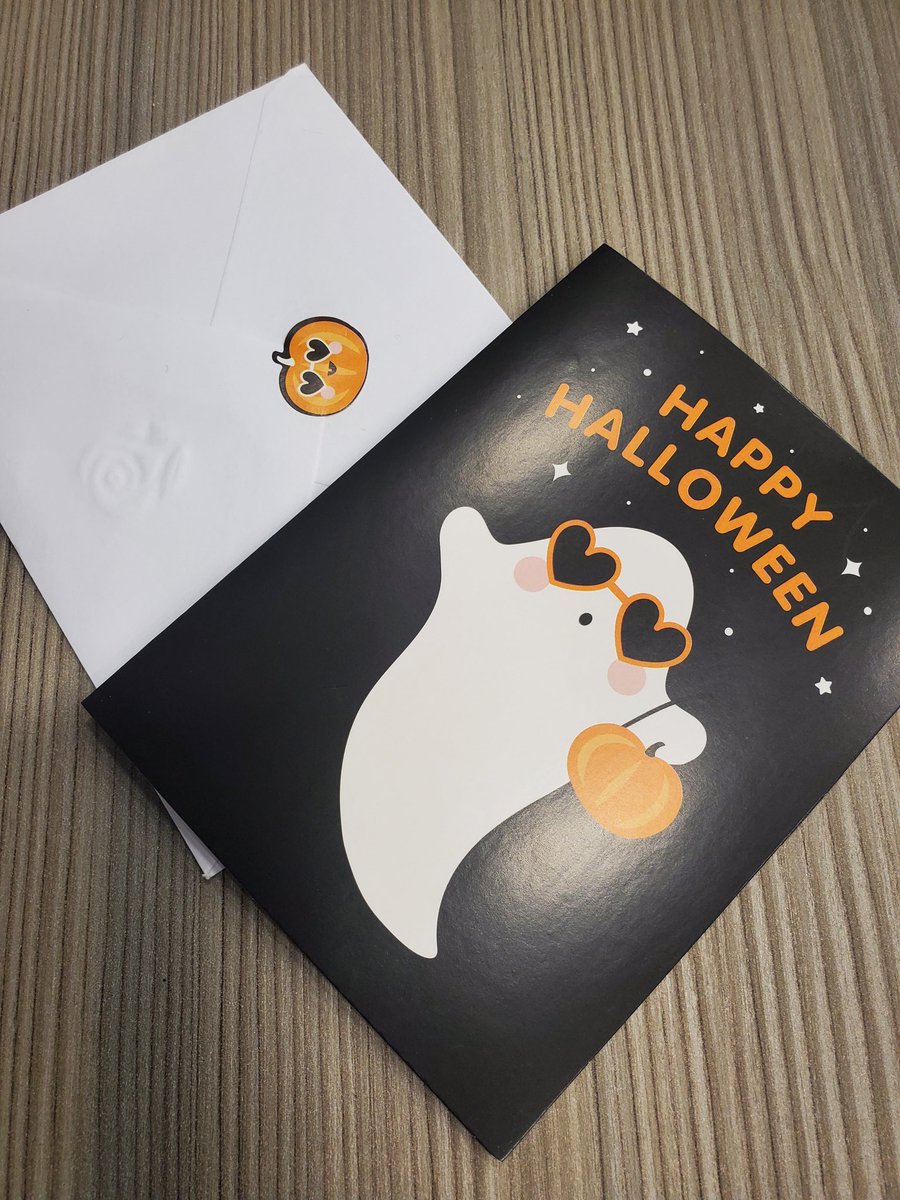Kemeah520's tweet image. #mailcall
#IGGPPCamp #TroopVortex #postcard 
And #Halloween #happymail
#snailmail #IGGPPC