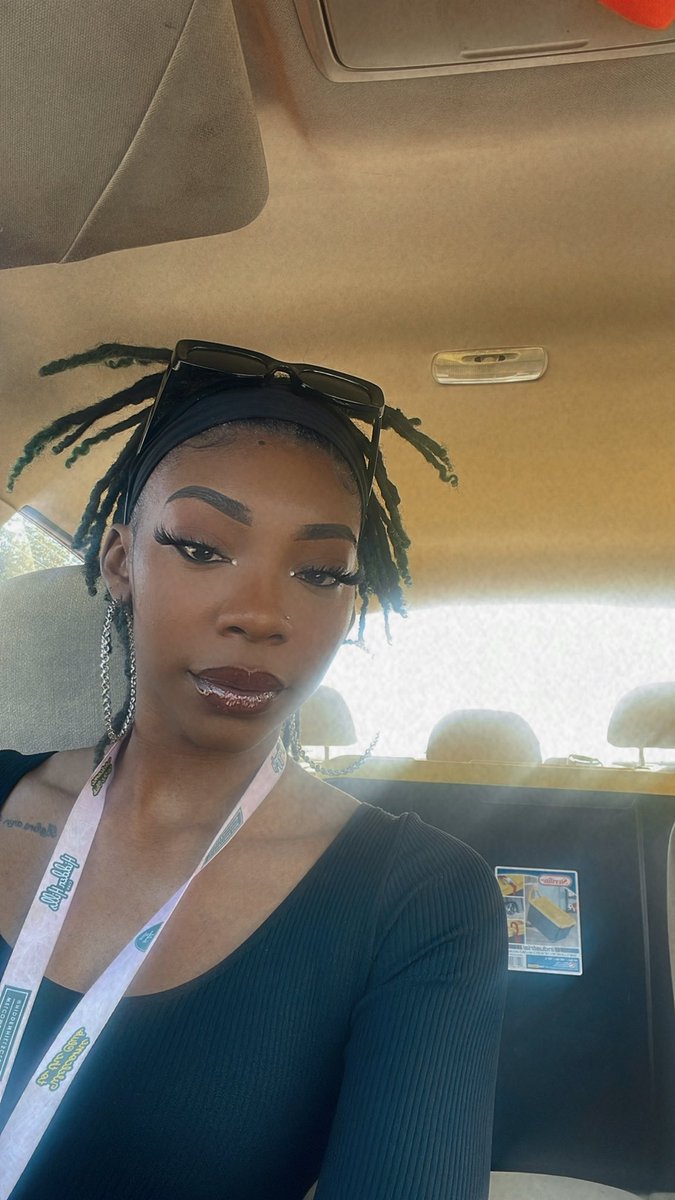 Otw to gigs like 🖤💨