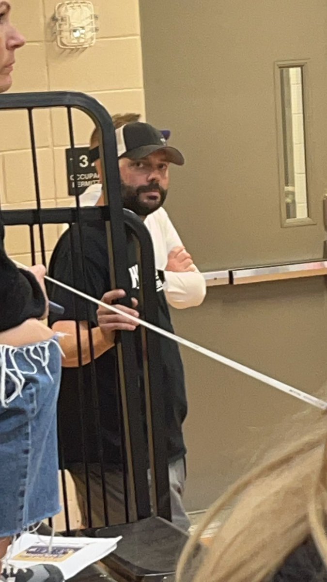 VCBarstool's tweet image. he standin on bidness