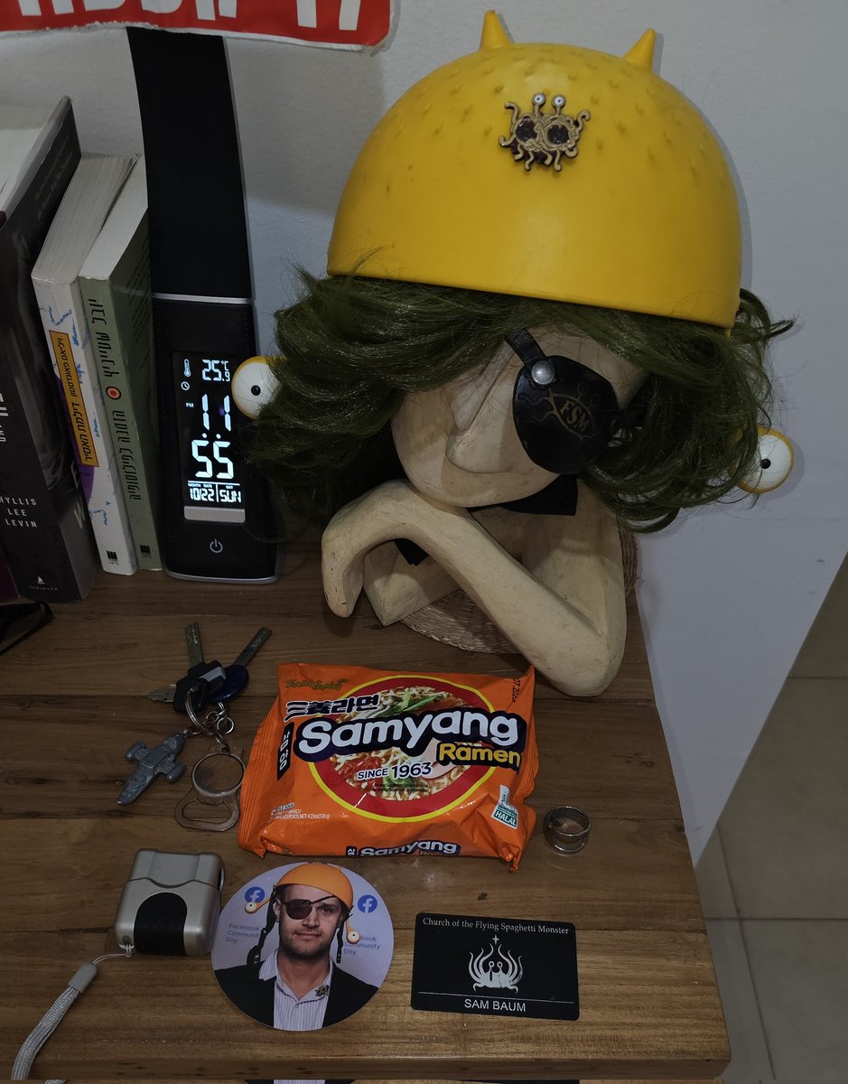 FSMIsrael's tweet image. Gift of Ramen from our lawyer, @Amit_halmish