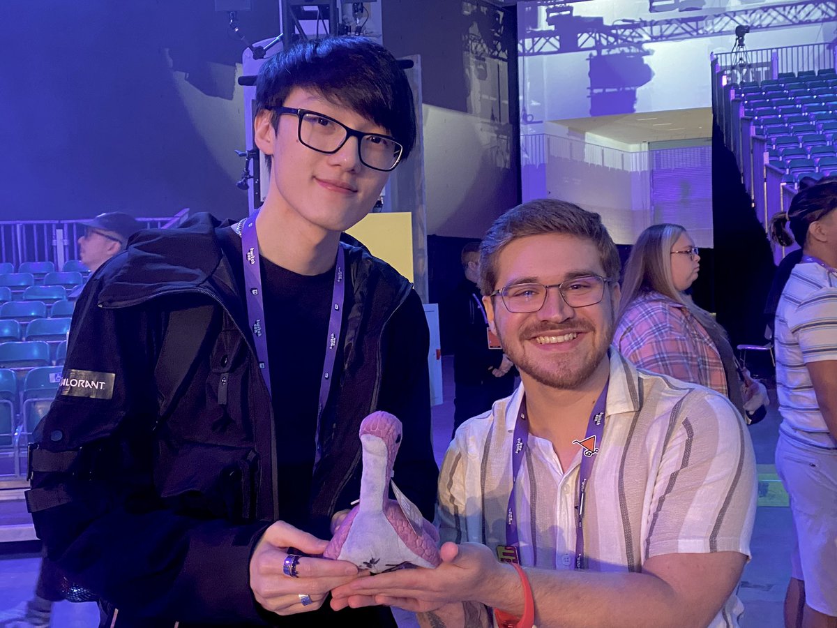 _kiritorip's tweet photo. Finally got to meet the guy who started my content creation journey https://t.co/bHQTuTbzhU
