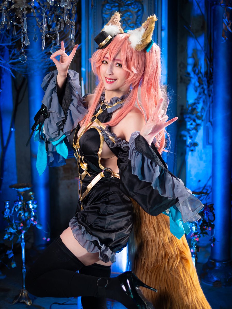 おは玉藻（548日目）🦊　

ハロウィンなので魔術服キャス狐❤️
この服は横乳がポイント❣️
今日は愛知県の某イベントに向かいます！
かなりの大型併せなので楽しみです！

📸<a href="/jin_1998_1060/">jin1998</a> 

#今日のタマ活 
#玉藻の前がいっぱい見れるタグ
#人類は玉藻の前を欲している