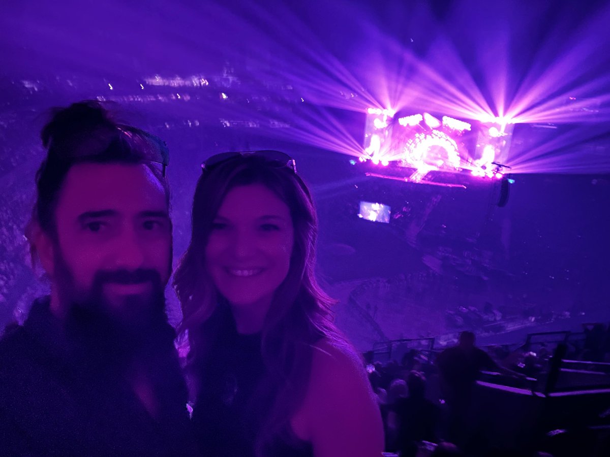 ChelsFields342's tweet photo. So happy we flew into AZ to see @Pink last weekend 🙌  you totally rocked. #Thankyou I admire you ❤️ https://t.co/sNqEyxWbXh