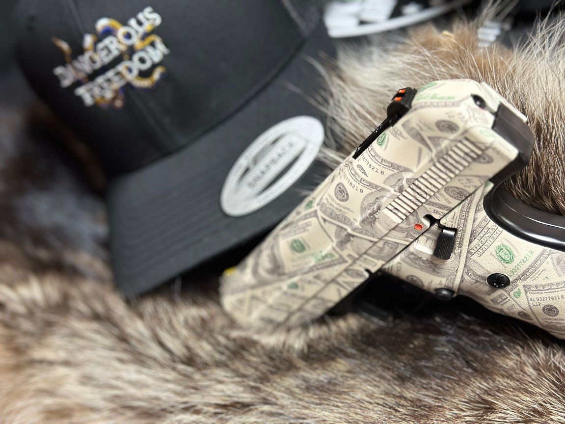 WeLikeShooting's tweet image. 🔥 The legend lives, and my collection grows! Just added the C9 Money from @HiPointFirearms. Freedom ain't free, but it's worth every penny. 💵 #DangerousFreedom #GunLife

📸: @milehighangel