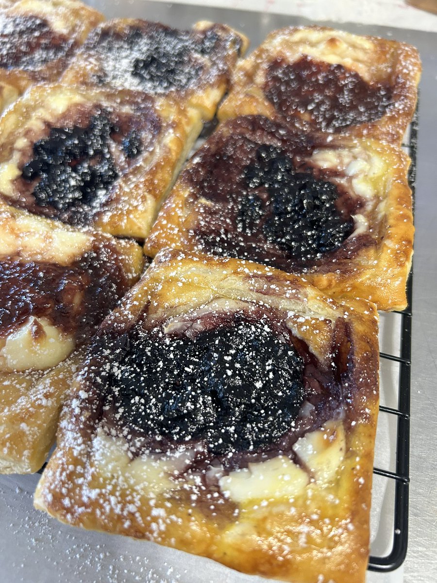 Trini 🇹🇹 tweet media