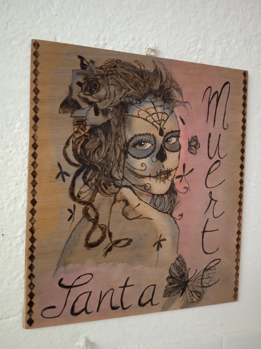 Barbie__TURIC's tweet image. #Pyrogravure et #peinture