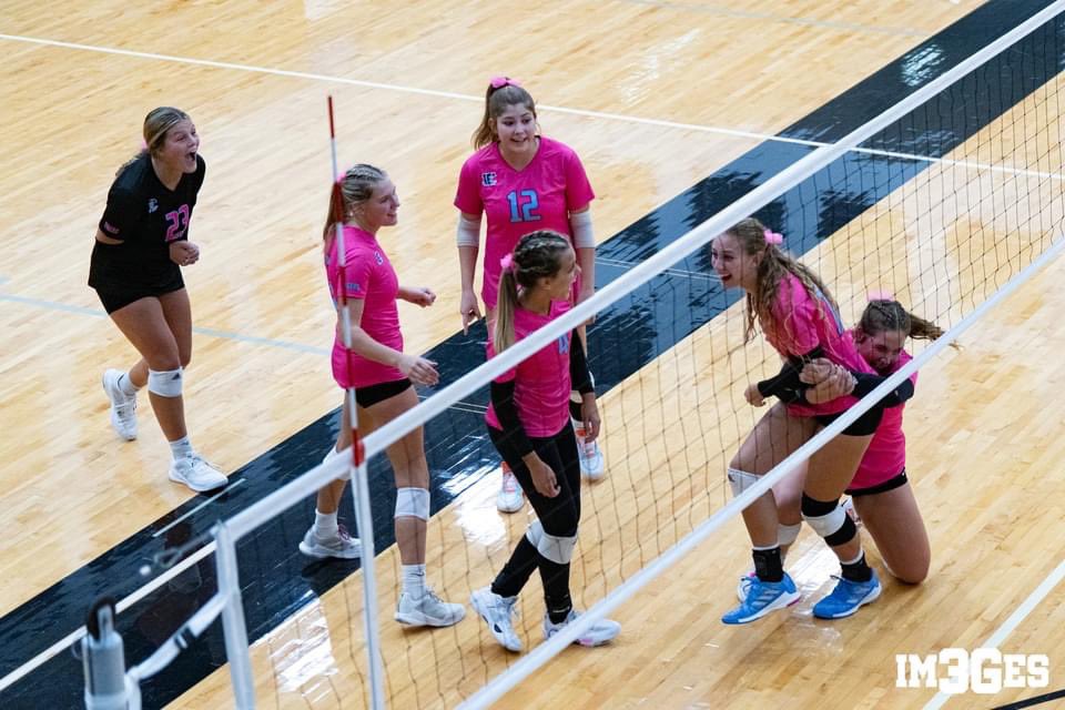 it’s game day tiger nation! 
@ goddard hs tourney
#gotigers #highschoolvolleyball