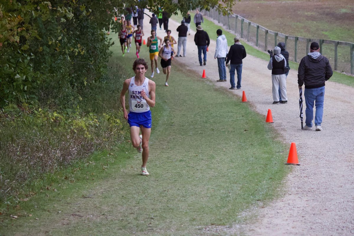 STMAXCBoys's tweet photo. Some pictures from this weeks Lake Conference Championship meet. The boys competed well with 23 out of 35 participants earning PRs. Junior Max Salas once again earned all conference honors with a 15th place finish. Great work boys! https://t.co/mOJZFZgvH2