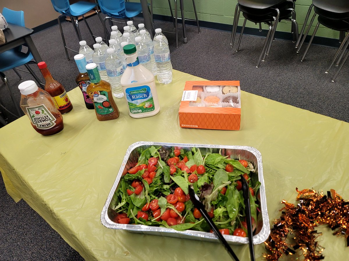 Monica Smith tweet media