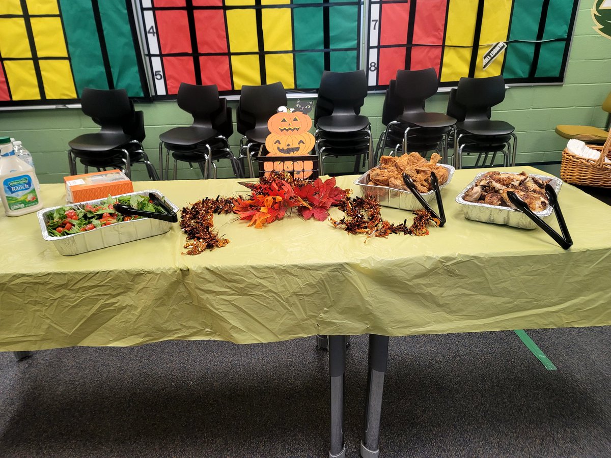 Monica Smith tweet media